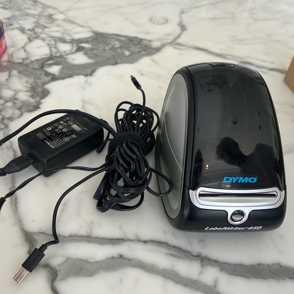 Like new Dymo Labelwriter 450 with case of 500 labels - Picture 2 of 11